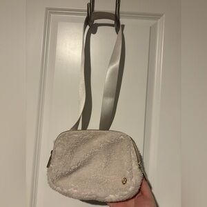 Lululemon Winter White Bag